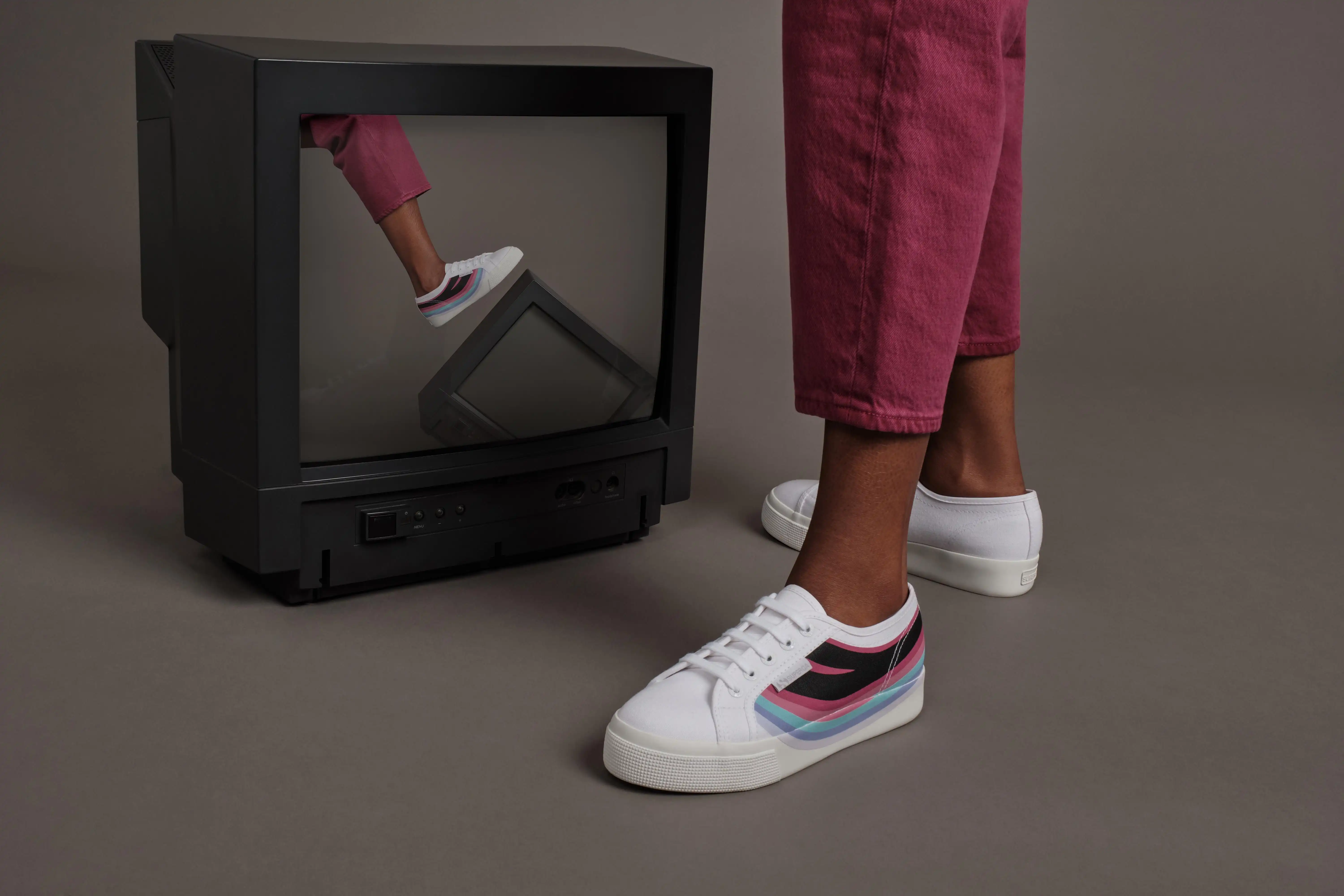 Superga-Television-2.jpg